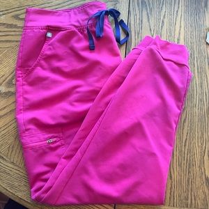 XL Ultra Rose Fig High waisted Zamora jogger scrub pants